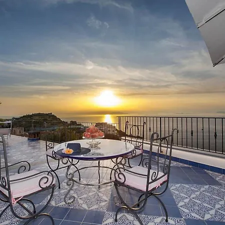 Torre Elisabetta Gæstehus 4*
